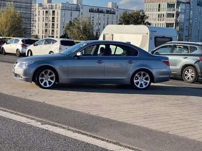 BMW 523