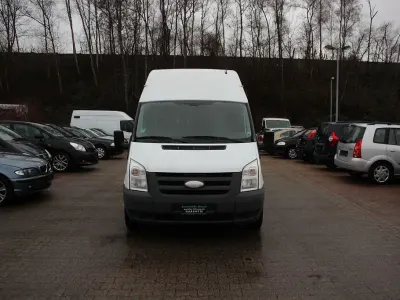 Gebraucht Ford 300 116 PS (85 kW) 2010 Weiß Pickup