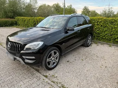 Gebraucht Mercedes ML350 258 PS (189 kW) 2014 Schwarz SUV