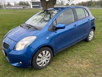 gebraucht Toyota Yaris 1,0-l-VVT-i Cool Cool