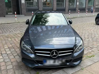 Gebraucht Mercedes C200 184 PS (135 kW) 2015 Grau Limousine