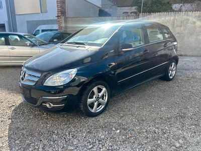 Usata Mercedes B180 105 CV (77 kW) 2009 Nero Monovolume