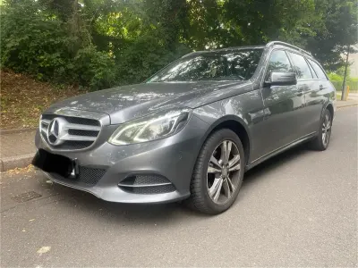 Gebraucht Mercedes E220 Avantgarde 170 PS (125 kW) 2017 Grau Kombi