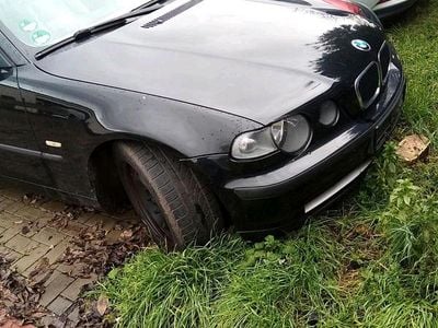 Schwarz Gebraucht 2006 BMW 318 Coupé | 1.500 €