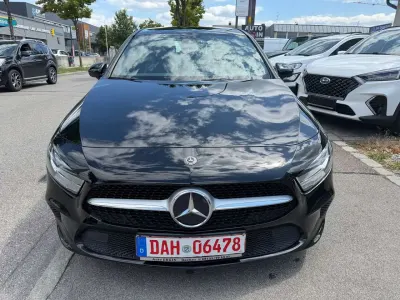 Gebraucht Mercedes A180 116 PS (85 kW) 2019 Other Limousine