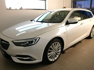 Weiß Gebraucht 2018 Opel Insignia Dynamic Kombi | 13.490 € (Fairer Preis)