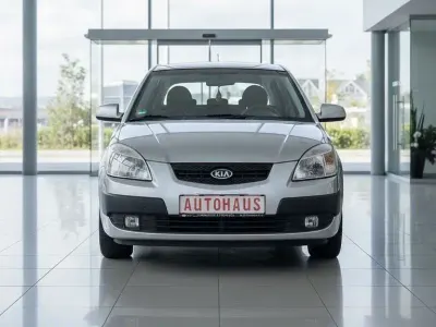 Gebraucht Kia Rio EX 97 PS (71 kW) 2007 Grau Limousine