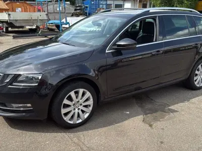 Gebraucht Skoda Octavia Style 150 PS (110 kW) 2020 Schwarz Kombi