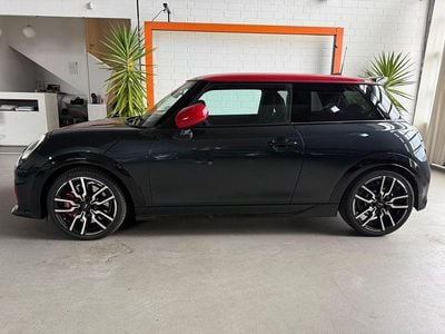 Gebraucht Mini John Cooper Works 231 PS (169 kW) 2025 Grau Kleinwagen