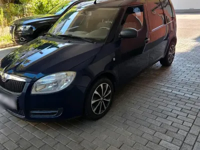 Gebraucht Skoda Roomster 70 PS (51 kW) 2008 Blau Van / Kleinbus