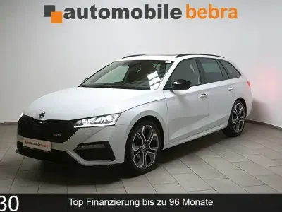 Gebraucht Skoda Octavia RS 200 PS (147 kW) 2023 Weiß Limousine