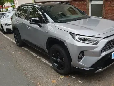 Gebraucht Toyota RAV4 Comfort 222 PS (163 kW) 2020 Silber SUV