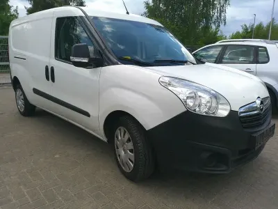 Gebraucht Opel Combo Edition 105 PS (77 kW) 2018 Weiß Van / Kleinbus