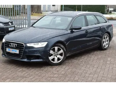 Gebraucht Audi A6 204 PS (150 kW) 2012 Mondscheinblau (metallic) Kombi