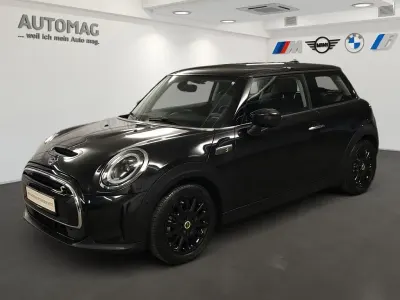 Gebraucht Mini Cooper SE 75 kW (102 PS) 2022 Schwarz Kleinwagen