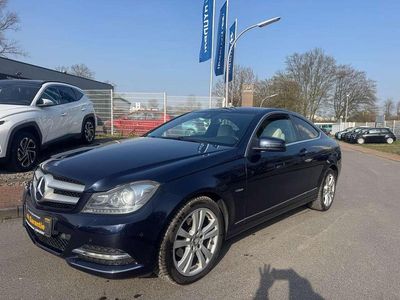 Gebraucht Mercedes C180 156 PS (114 kW) 2011 Blau Coupé