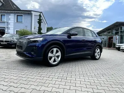 Gebraucht Audi Q4 e-tron Sport 150 kW (204 PS) 2022 Blau SUV