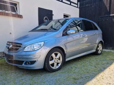 Gebraucht Mercedes B180 109 PS (80 kW) 2007 Silber Van / Kleinbus