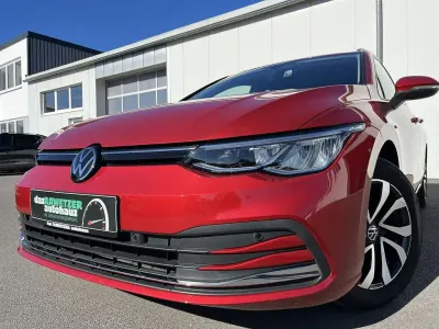 Gebraucht VW Golf VIII Active 116 PS (85 kW) 2023 Rot Kombi