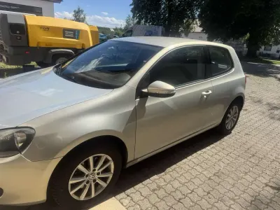 Gebraucht VW Golf VI Comfortline 122 PS (89 kW) 2010 Grau Kleinwagen