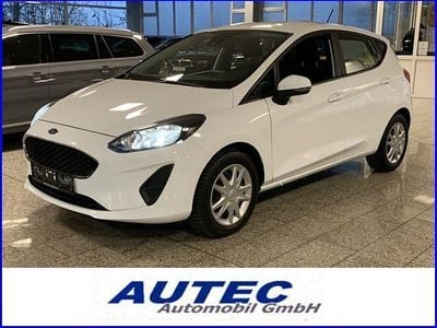 Weiss Gebraucht 2021 Ford Fiesta Limousine | 10.585 € (Fairer Preis)