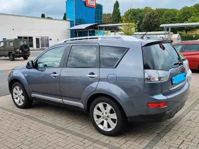 Gebraucht Mitsubishi Outlander 170 PS (125 kW) 2009 Grau SUV