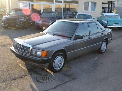 Gebraucht Mercedes 190 122 PS (89 kW) 1988 Grau Limousine