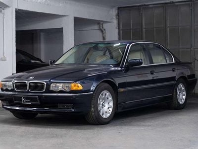 BMW 728