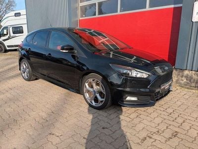 Gebraucht Ford Focus ST 250 PS (183 kW) 2016 Schwarz Limousine