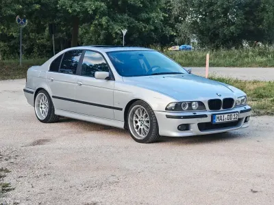 Gebraucht BMW 530 184 PS (135 kW) 1999 Silber Limousine
