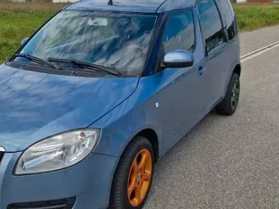 Używany Skoda Roomster Comfort 105 KM (77 kW) 2007 Niebieski Minivan