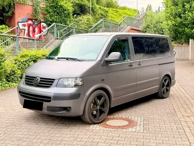 Gebraucht VW Multivan 174 PS (127 kW) 2005 Schwarz Van / Kleinbus
