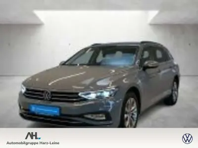 Gebraucht VW Passat Business 200 PS (147 kW) 2023 Grau Kombi