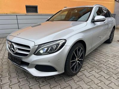 Gebraucht Mercedes C220 Avantgarde 170 PS (125 kW) 2016 Silber Kombi