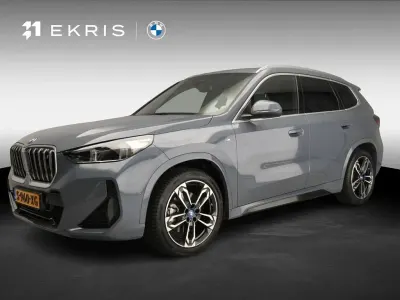 Gebraucht BMW iX1 M Sport 225 kW (306 PS) 2023 Grau SUV