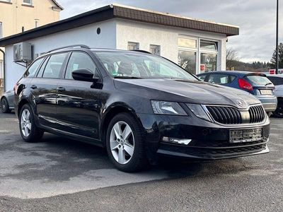 Schwarz Gebraucht 2019 Skoda Octavia Ambition Kombi | 7.450 € (Superpreis)