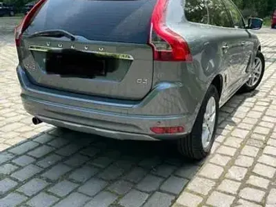 Używany Volvo XC60 Momentum 150 KM (110 kW) 2016 Szary SUV