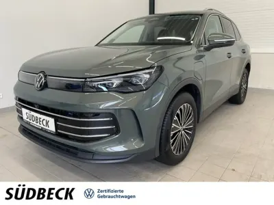 Gebraucht VW Tiguan Elegance 204 PS (150 kW) 2024 Cipressinogrün metallic SUV