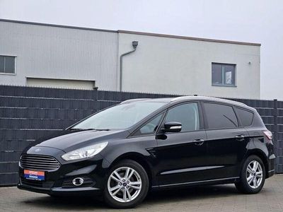 Schwarz Gebraucht 2016 Ford S-MAX Business Edition Van / Kleinbus | 10.450 € (Fairer Preis)