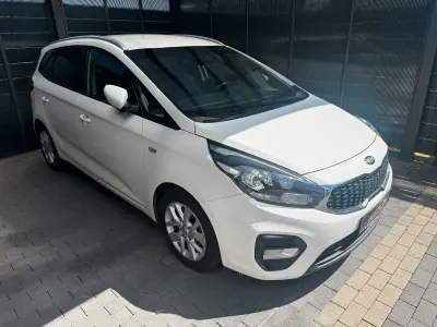 Gebraucht Kia Carens Vision 166 PS (122 kW) 2018 Weiß Van / Kleinbus