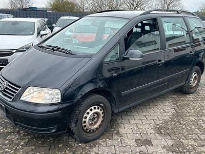 Gebraucht VW Sharan Trendline 140 PS (102 kW) 2008 Schwarz Van / Kleinbus
