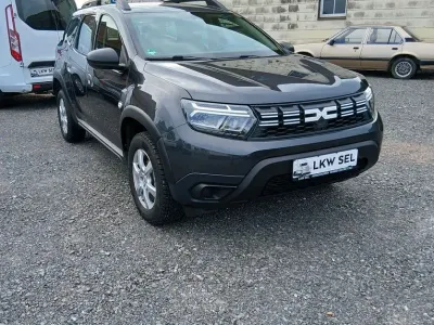 Gebraucht Dacia Duster 116 PS (85 kW) 2022 Grau SUV