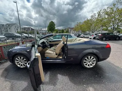 Gebraucht Ford Focus 125 PS (91 kW) 2007 Violet Cabrio