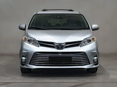 Brugt Toyota Sienna Limited 300 HK (220 kW) 2019 Sølv MPV