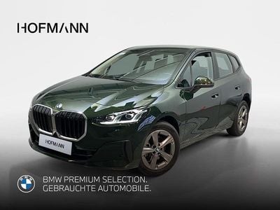 Sanremo green metallic Gebraucht 2022 BMW 218 Active Tourer Luxury Line Van / Kleinbus | 22.405 € (Guter Preis)