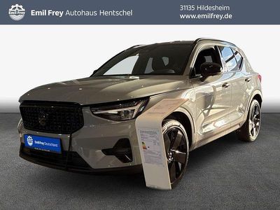Grau Neu 2026 Volvo XC40 Plus SUV | 47.999 € (Etwas zu teuer)