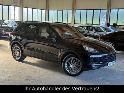 Schwarz Gebraucht 2015 Porsche Cayenne SUV | 32.999 € (Etwas zu teuer)
