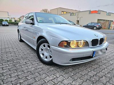 BMW 525