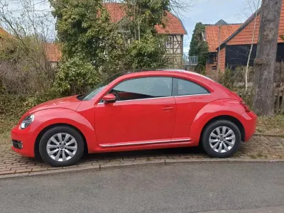 Gebraucht VW Beetle 105 PS (77 kW) 2012 Rot Kleinwagen