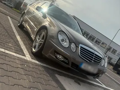 Gebraucht Mercedes E350 272 PS (200 kW) 2007 Braun Kombi